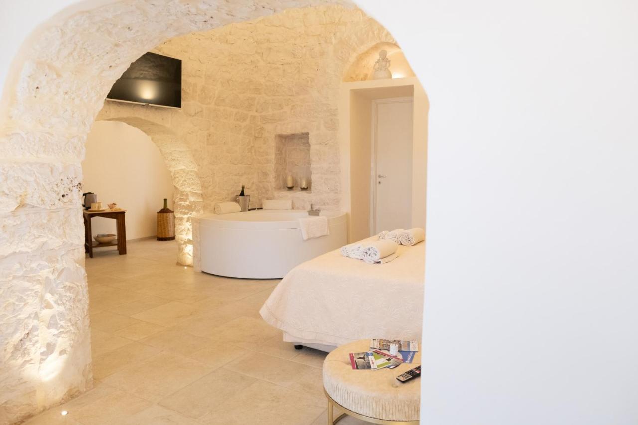 Iconica Luxury Suites Алберобело Екстериор снимка