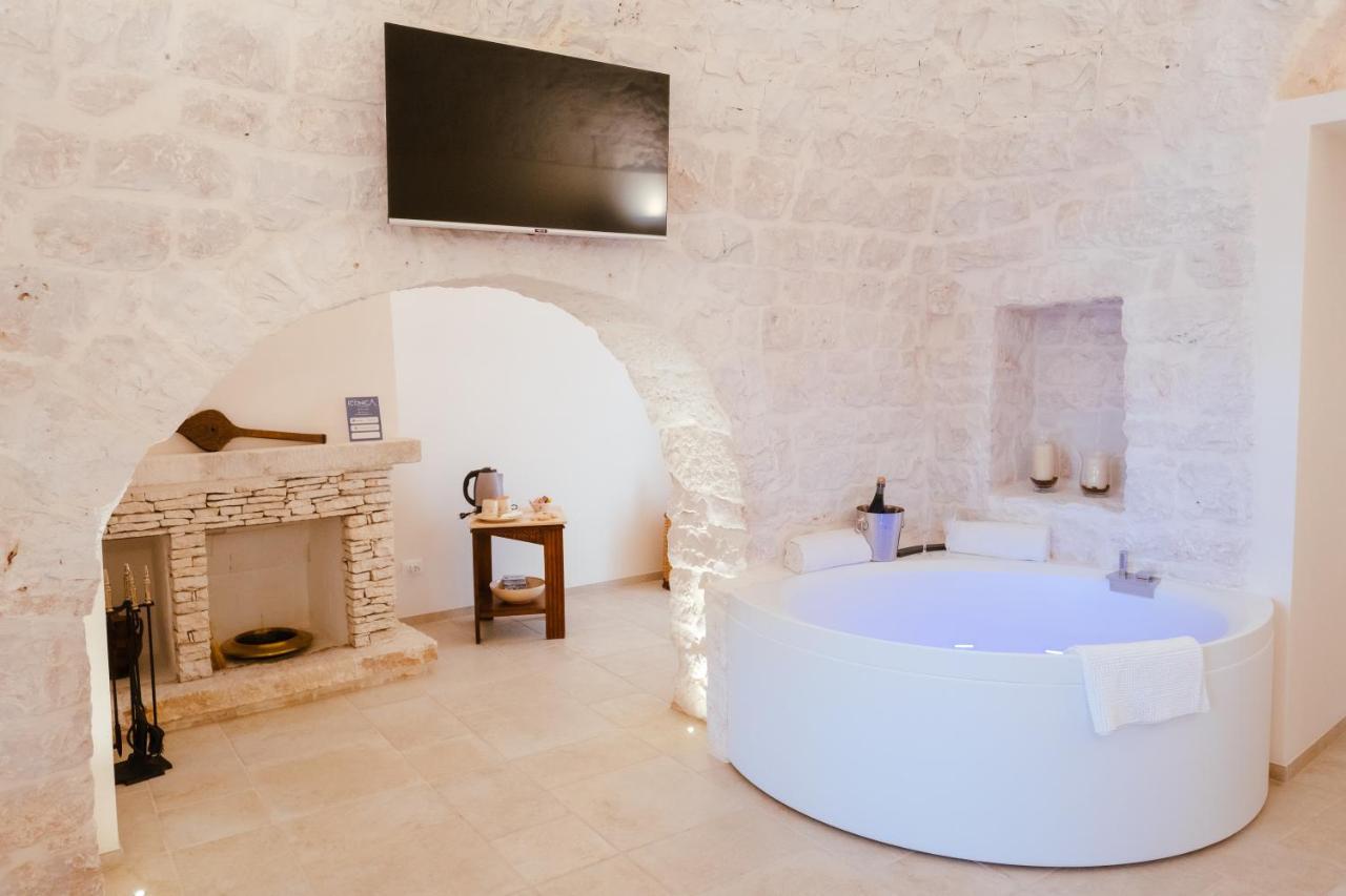 Iconica Luxury Suites Алберобело Екстериор снимка